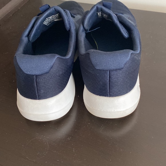 Skechers GoWalk Joy Estatic Sneaker - Picture 2 of 11